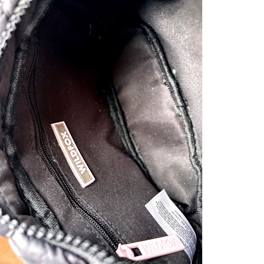 ❗️$48 Retail❗️Wildfox Black Puffer Belt Bag Quilted Fanny Pack Waist Pink Logo - Picture 4 of 4
